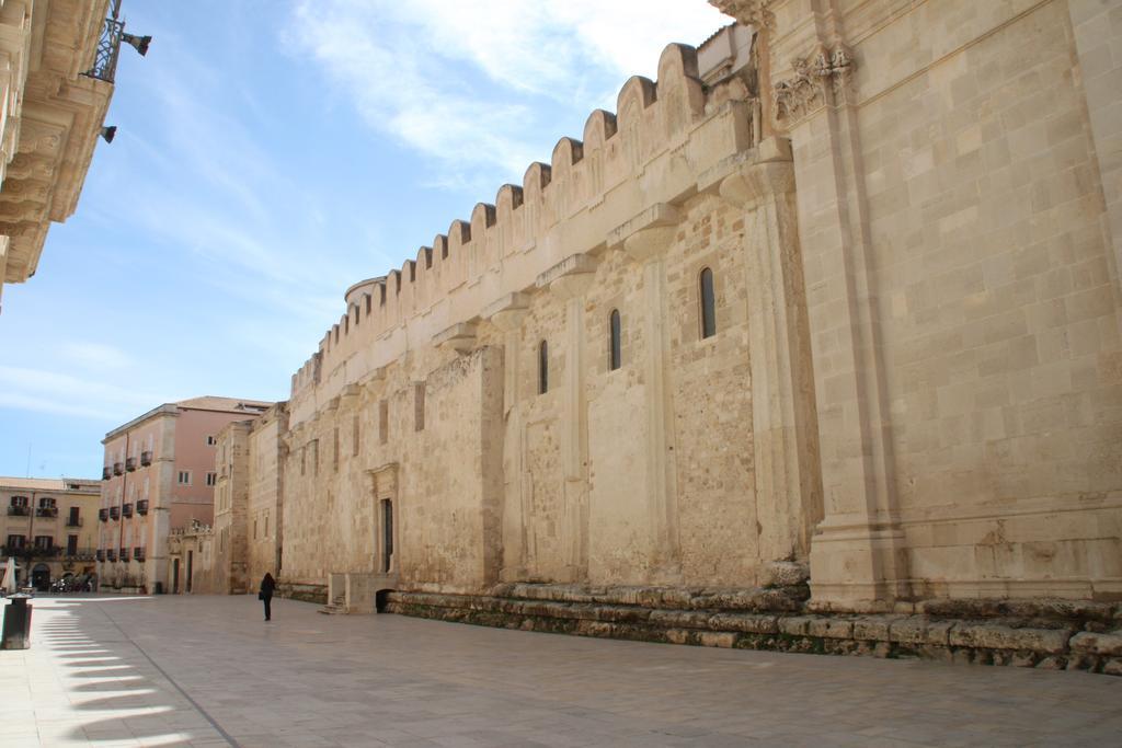 La Casa Di Ilde Al Duomo - Ortigia Holidays Syracuse Extérieur photo